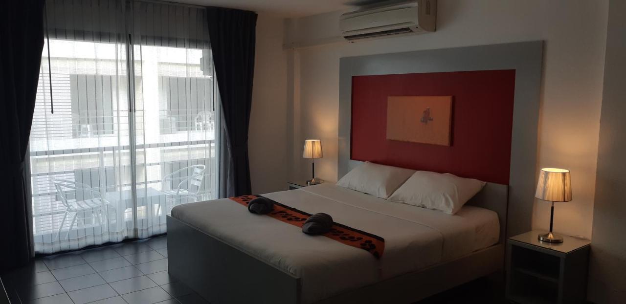 Garden Guest House Pattaya Esterno foto
