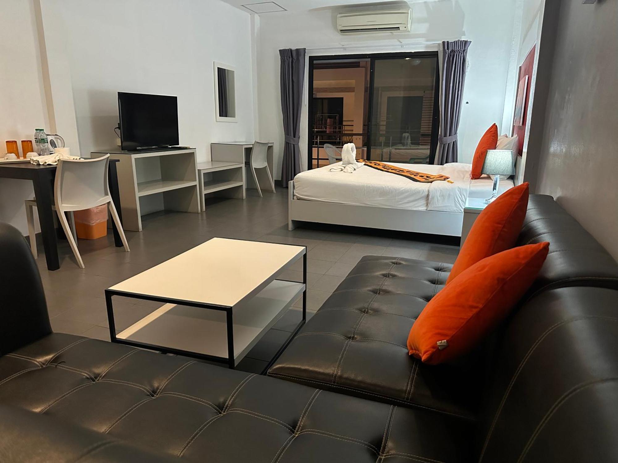 Garden Guest House Pattaya Esterno foto